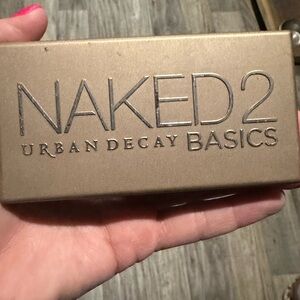 Urban Decay Naked 2 eyeshadow